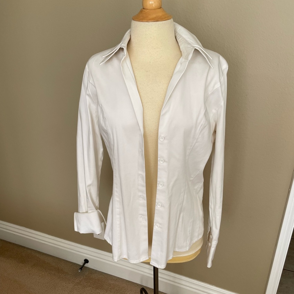 Beulah double collared white button down shirt: Size L